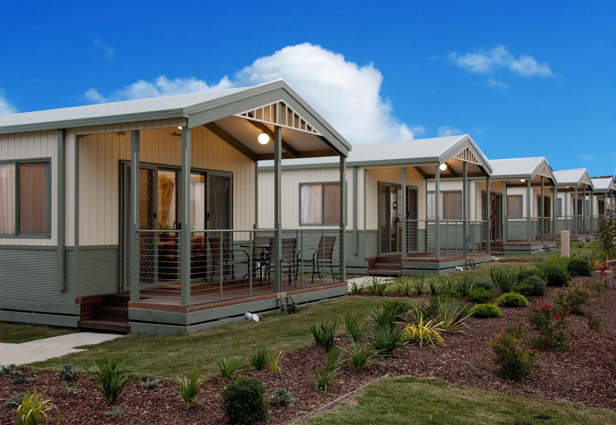 Sandhurst Motel Carrum Downs Exteriör bild